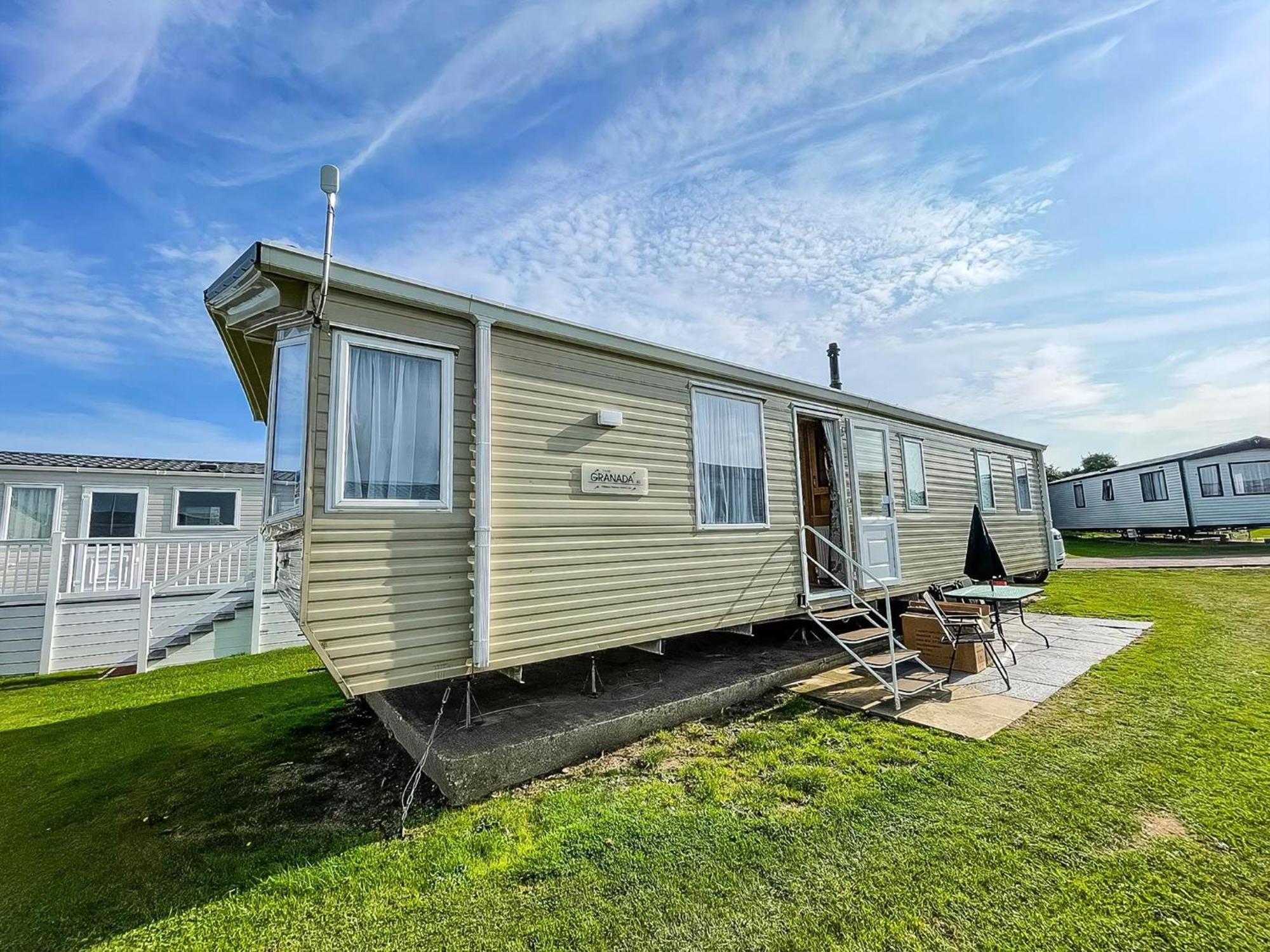 Lovely Caravan By The Beach In Pakefield, Suffolk Ref 68007Cl لوستوفت المظهر الخارجي الصورة